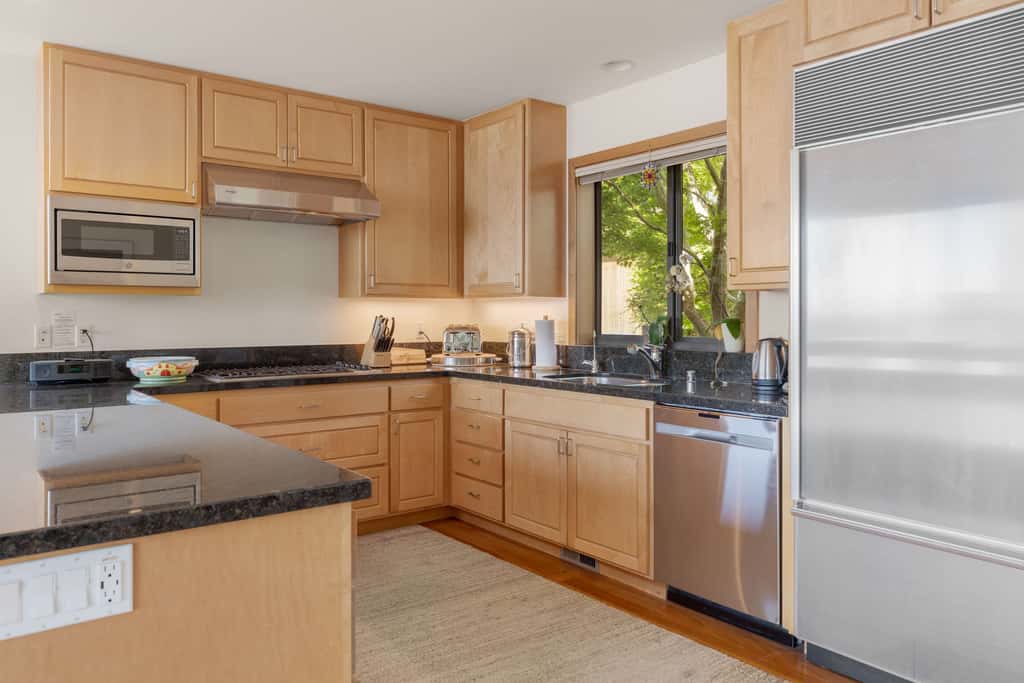 Nowell House - Stunning Oceanfront Sea Ranch home in West Meadow, private hot tub & 3-ensuite bedrooms