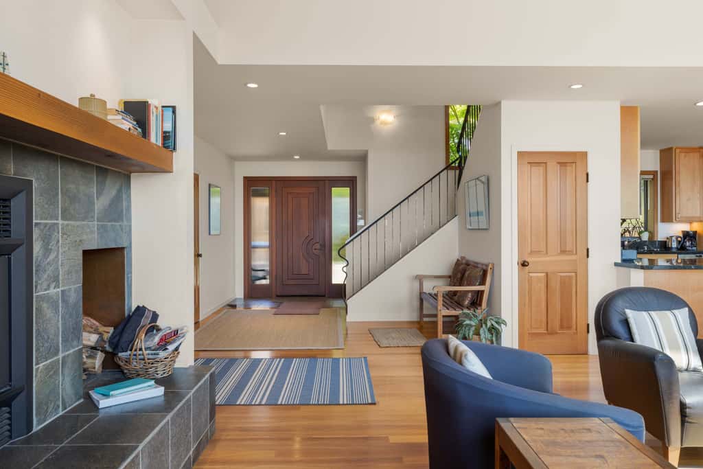 Nowell House - Stunning Oceanfront Sea Ranch home in West Meadow, private hot tub & 3-ensuite bedrooms