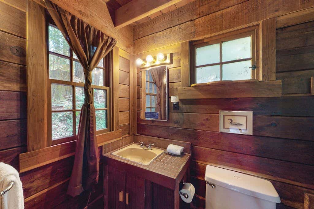 Dreamcatcher Cottage - Cazadero Dog-Friendly Cottage for Two with Hot Tub