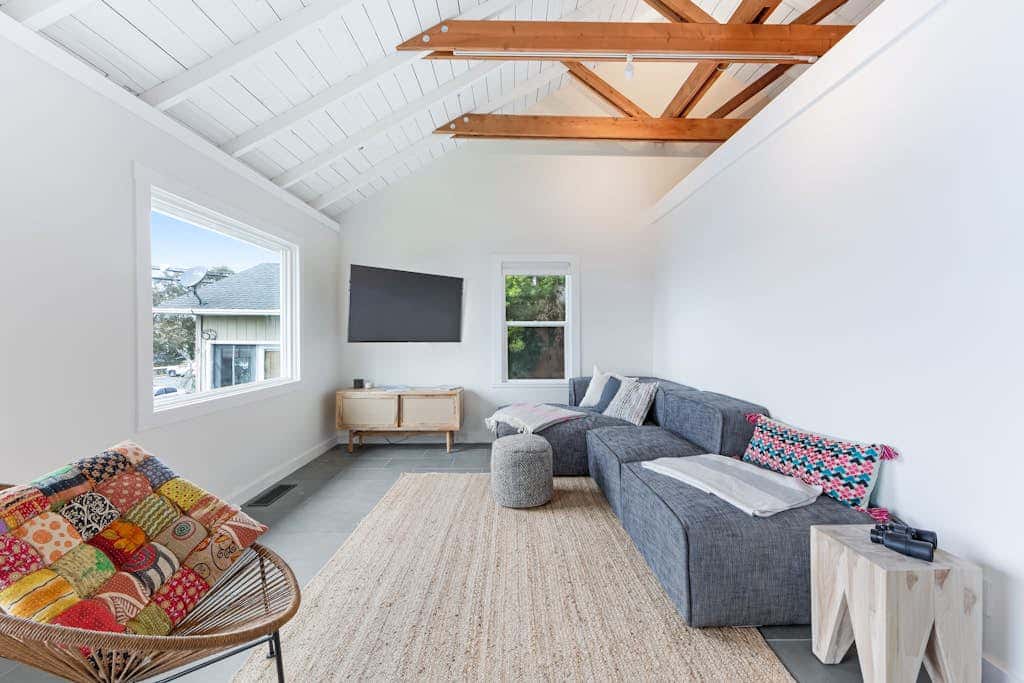 Surfer's Paradise - Bodega Harbour Dog-Friendly Bay View Bungalow with Sauna