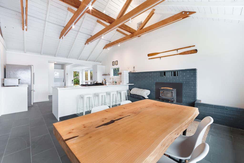 Surfer's Paradise - Bodega Harbour Dog-Friendly Bay View Bungalow with Sauna
