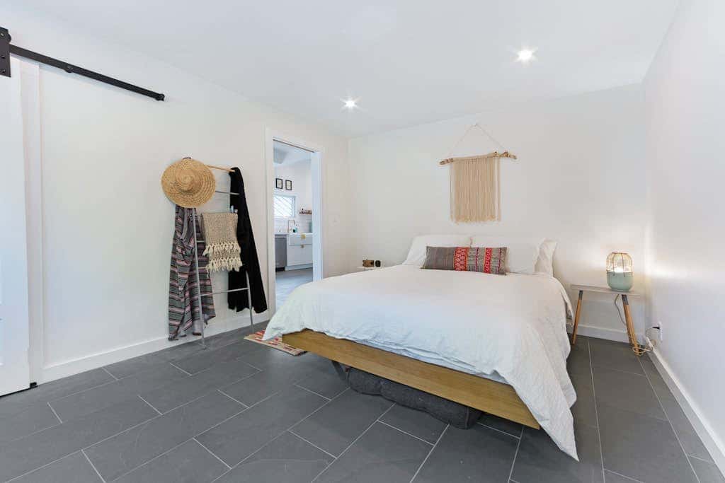 Surfer's Paradise - Bodega Harbour Dog-Friendly Bay View Bungalow with Sauna