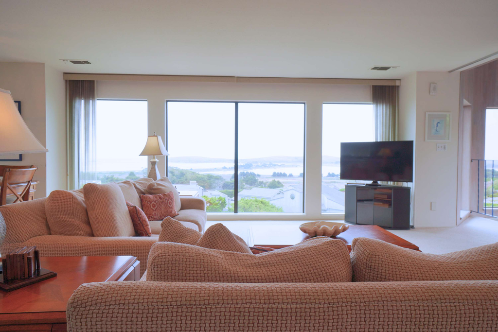 Sea Way Dreams - Bodega Bay Oceanview Game Room Retreat & Pool