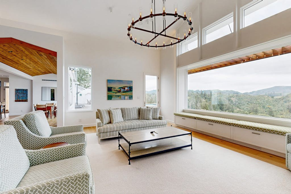 Franz Valley Escape - Calistoga Hilltop Home with Pool, Hot Tub and Vineyard Views