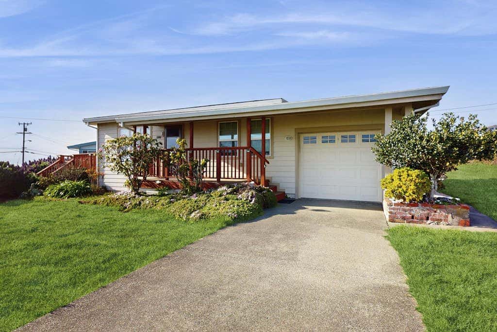 Coastal Dream - Bodega Bay Dog-Friendly Ocean-View Cottage with Hot Tub