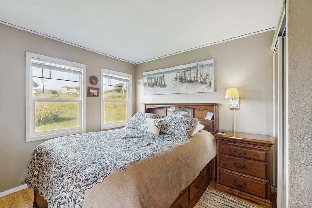 Coastal Dream - Bodega Bay Dog-Friendly Ocean-View Cottage with Hot Tub