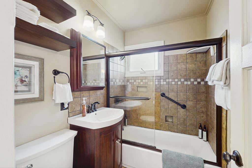 Coastal Dream - Bodega Bay Dog-Friendly Ocean-View Cottage with Hot Tub