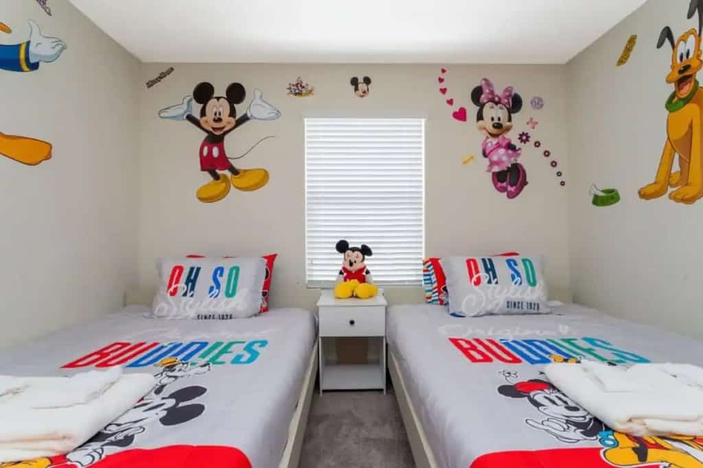 Roomy Family Home-Sleeps 16 | 109