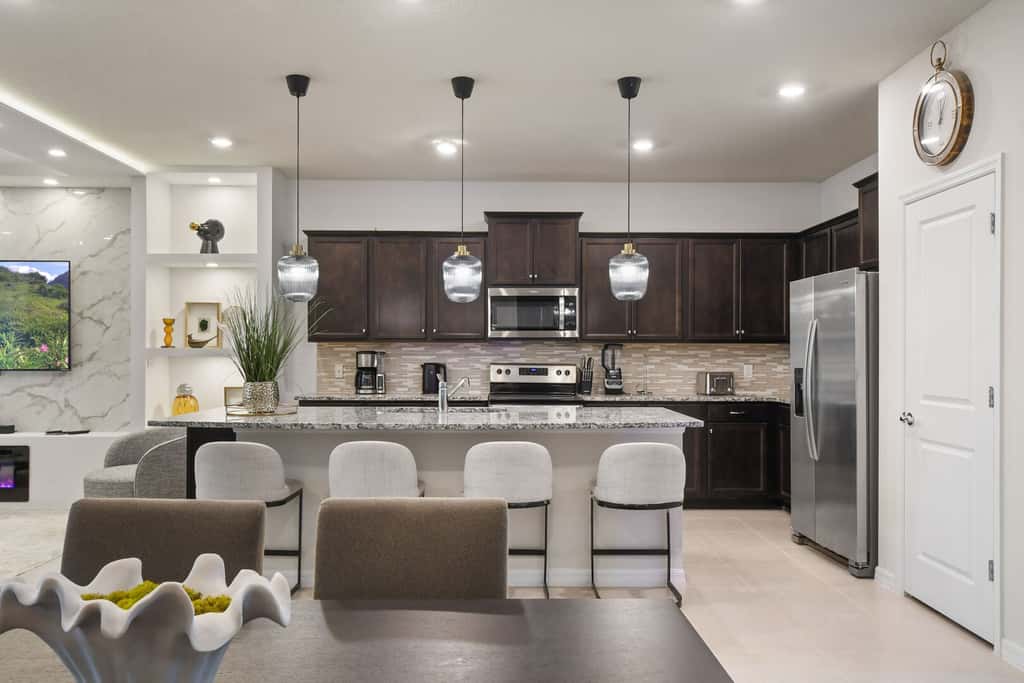 Modern Luxury House at Windsor Island
