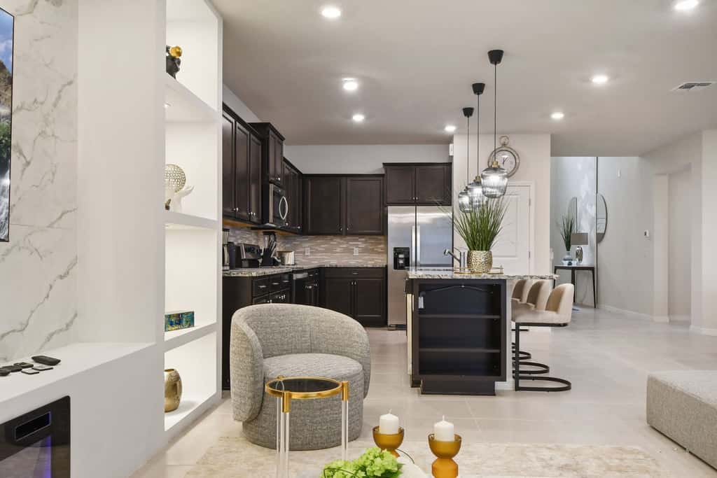Modern Luxury House at Windsor Island