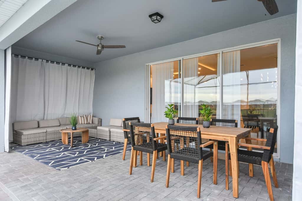 Modern Luxury House at Windsor Island