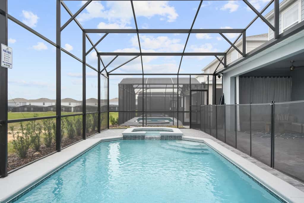 Modern Luxury House at Windsor Island