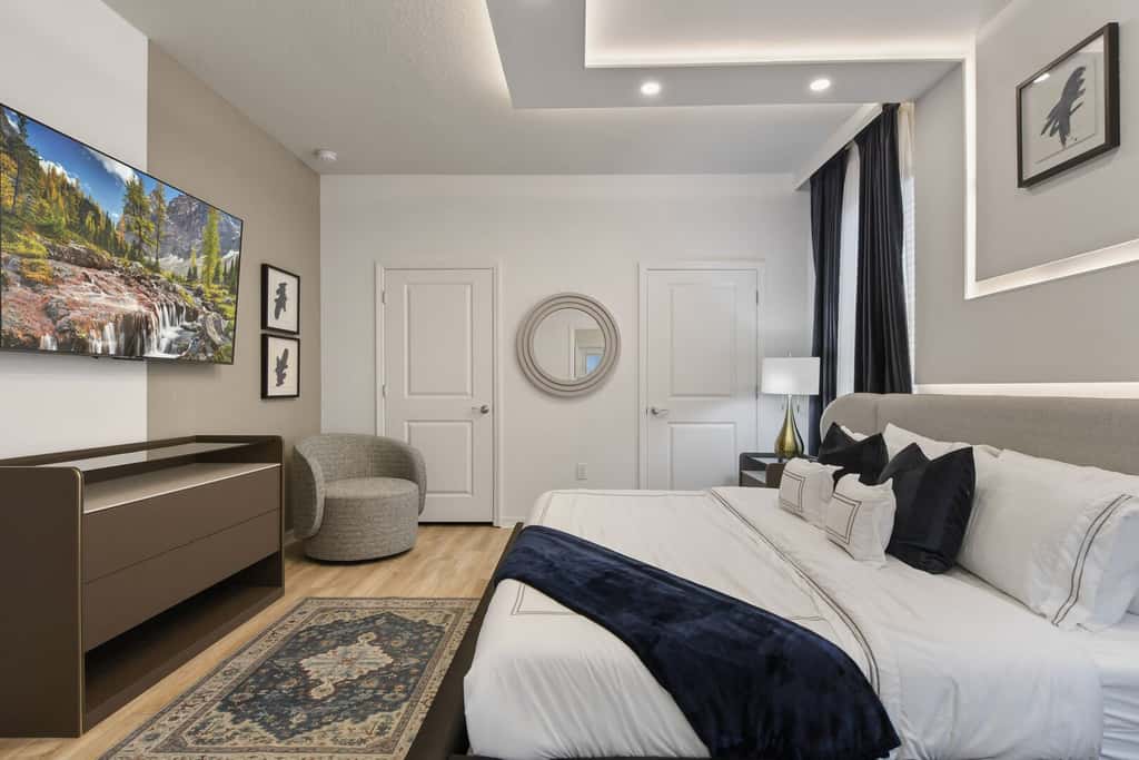 Modern Luxury House at Windsor Island