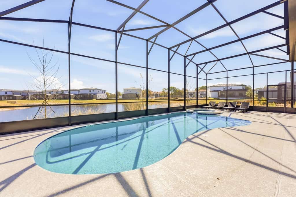 Paradiso's Luxurious New Home w 15 Ensuites