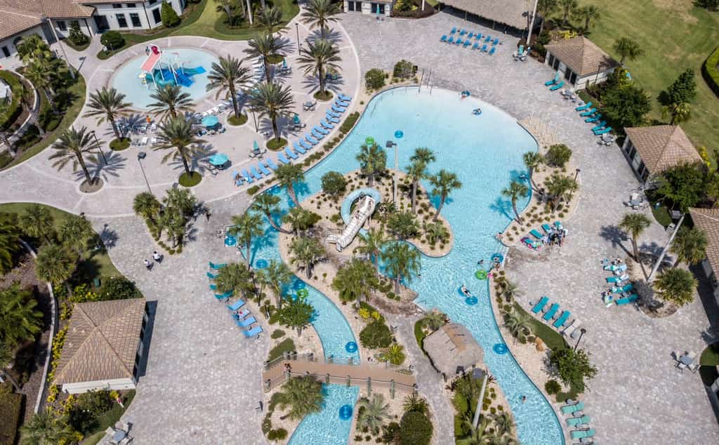 Spacious family getaway in Champions Gate Resort