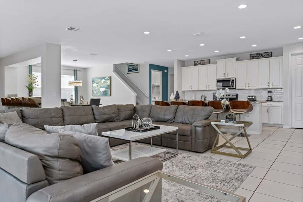 Beautiful and Spacious Home at Kissimmee