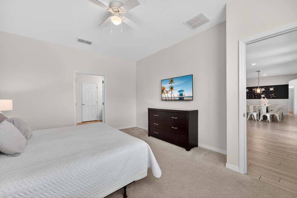 14BR Mansion Pool Theater Sleeps 39