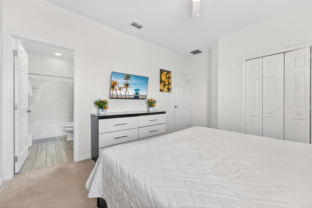 14BR Mansion Pool Theater Sleeps 39