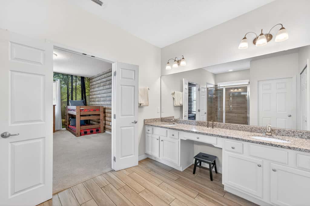 14BR Mansion Pool Theater Sleeps 39