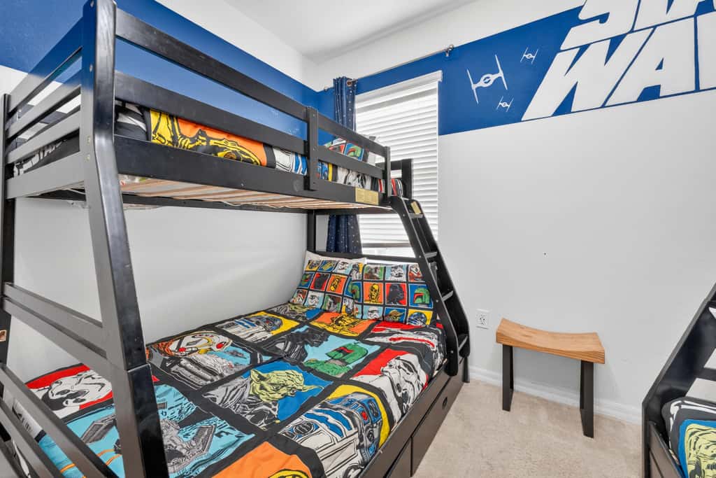 14BR Mansion Pool Theater Sleeps 39