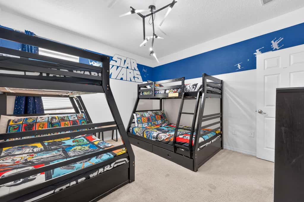 14BR Mansion Pool Theater Sleeps 39