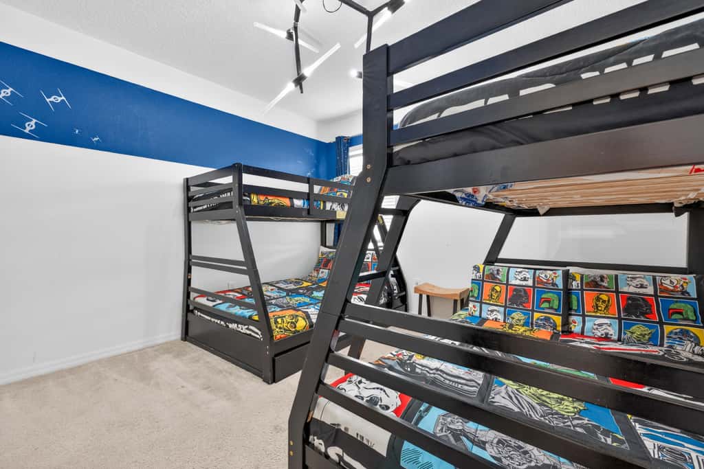 14BR Mansion Pool Theater Sleeps 39