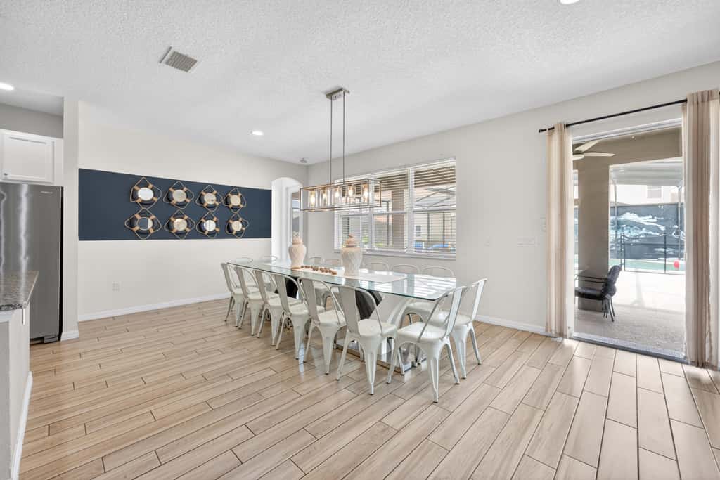 14BR Mansion Pool Theater Sleeps 39