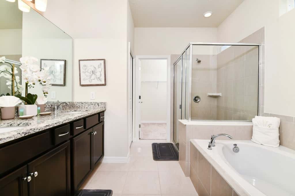 Davenport Luxury House with 5 en-suites