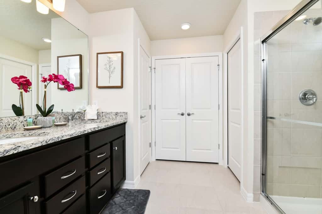 Davenport Luxury House with 5 en-suites