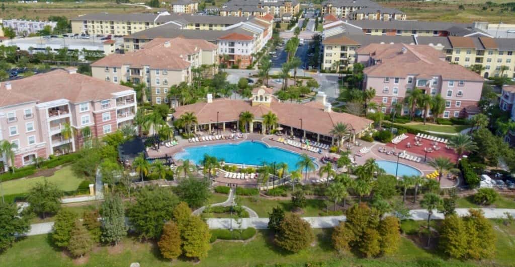 Spacious Condo Close to Universal