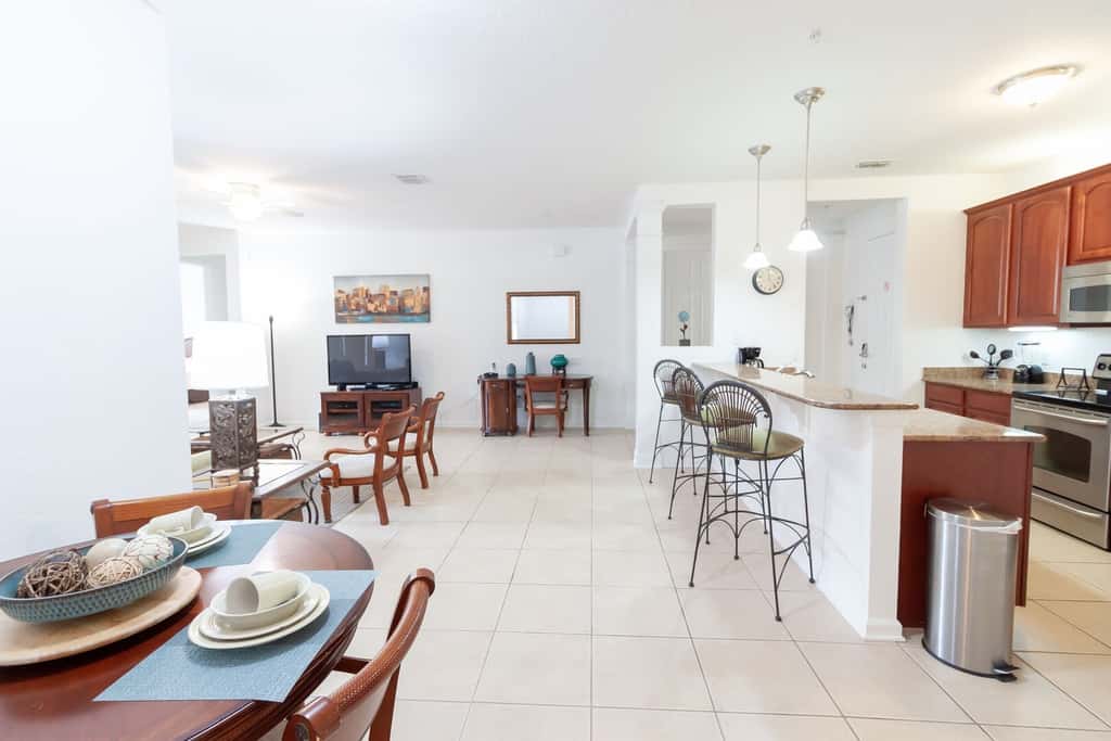 Spacious Condo Close to Universal