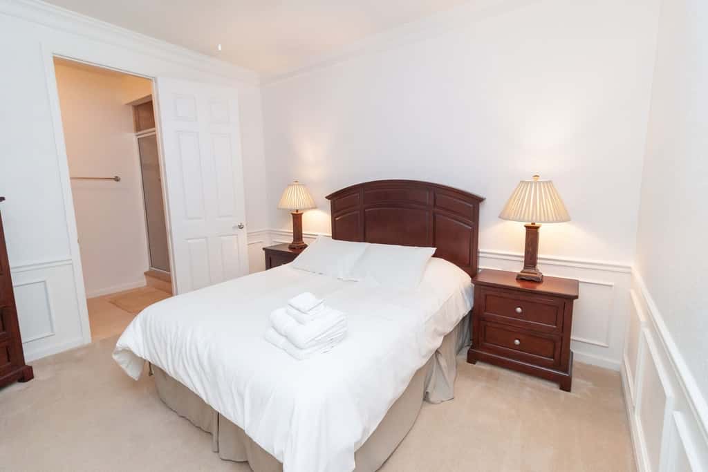 Spacious Condo Close to Universal