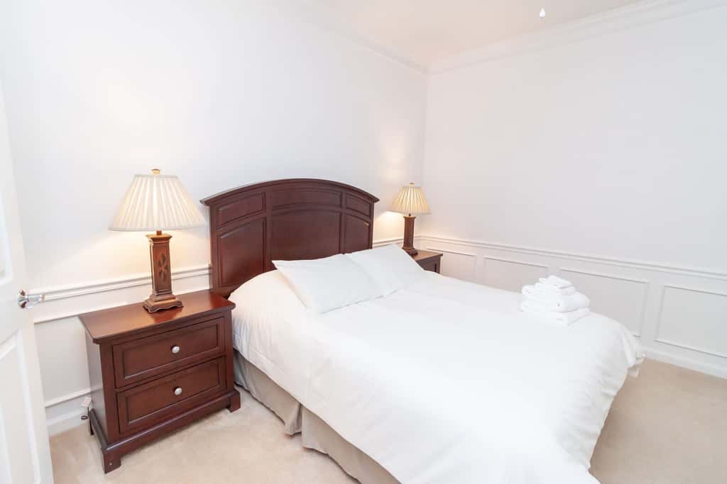Spacious Condo Close to Universal