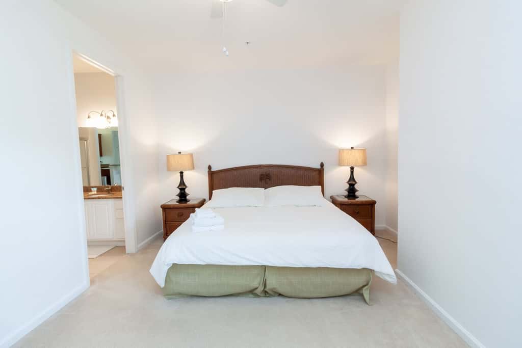 Spacious Condo Close to Universal