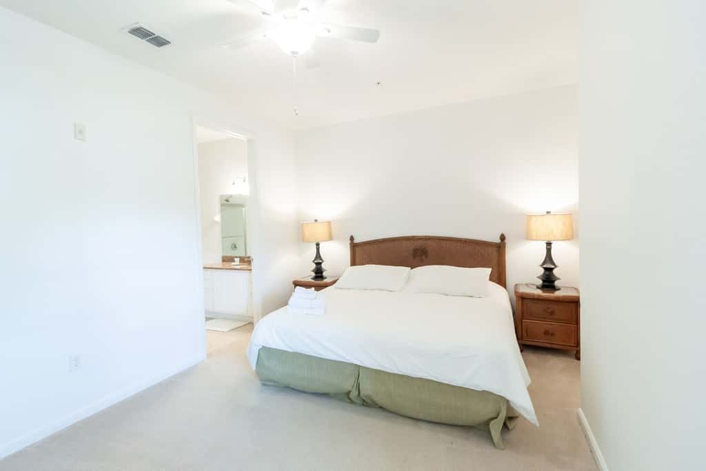 Spacious Condo Close to Universal