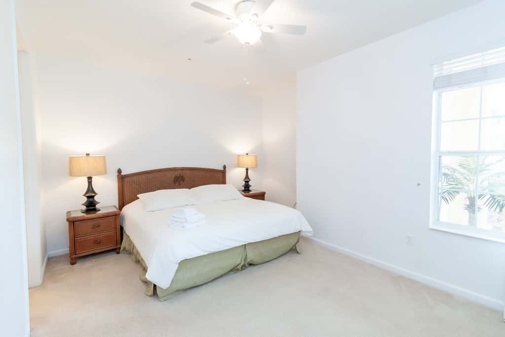 Spacious Condo Close to Universal