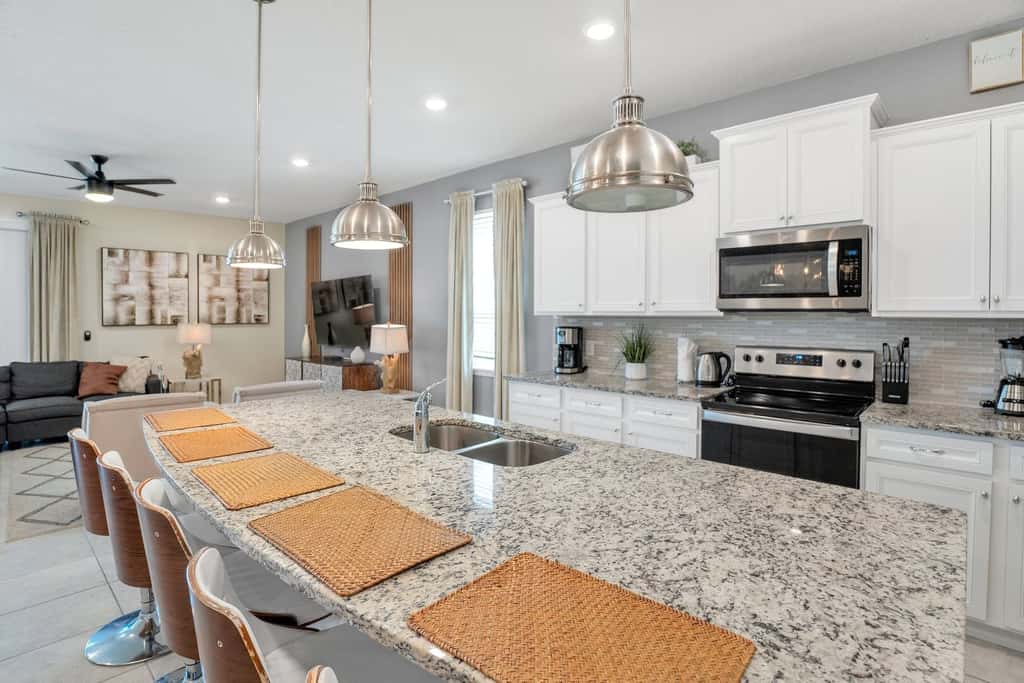 Spacious & Gated House at Davenport