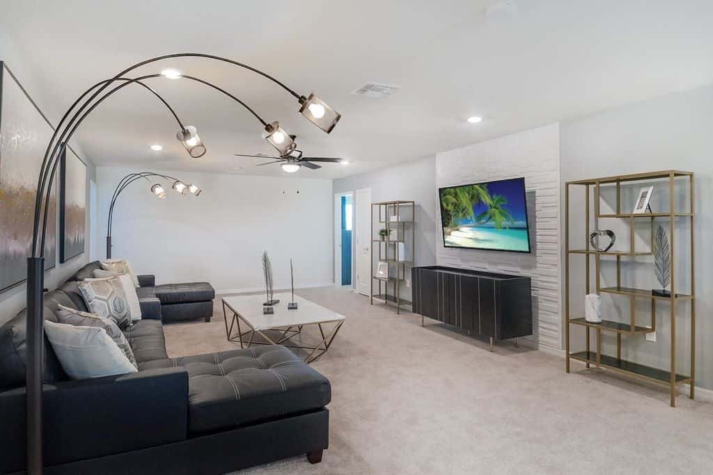 Spacious & Gated House at Davenport
