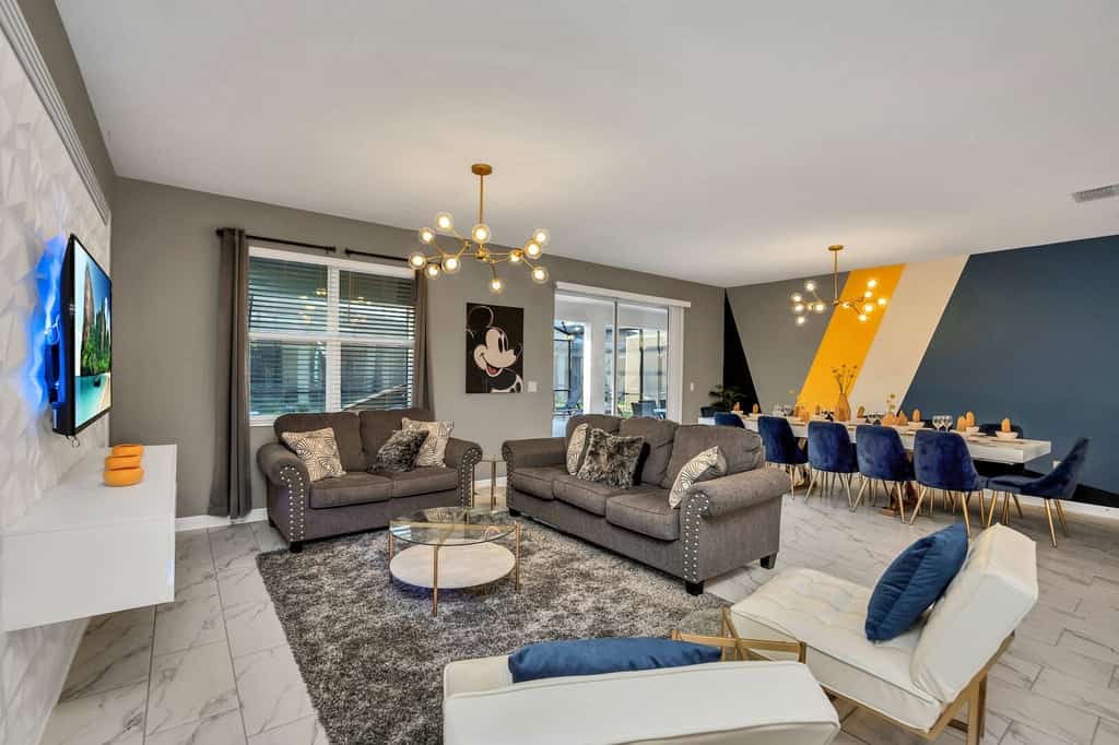 Mickey Mouse ClubHouse 8min to Disneyworld | Pool/Spa | Sleeps 20 ST102