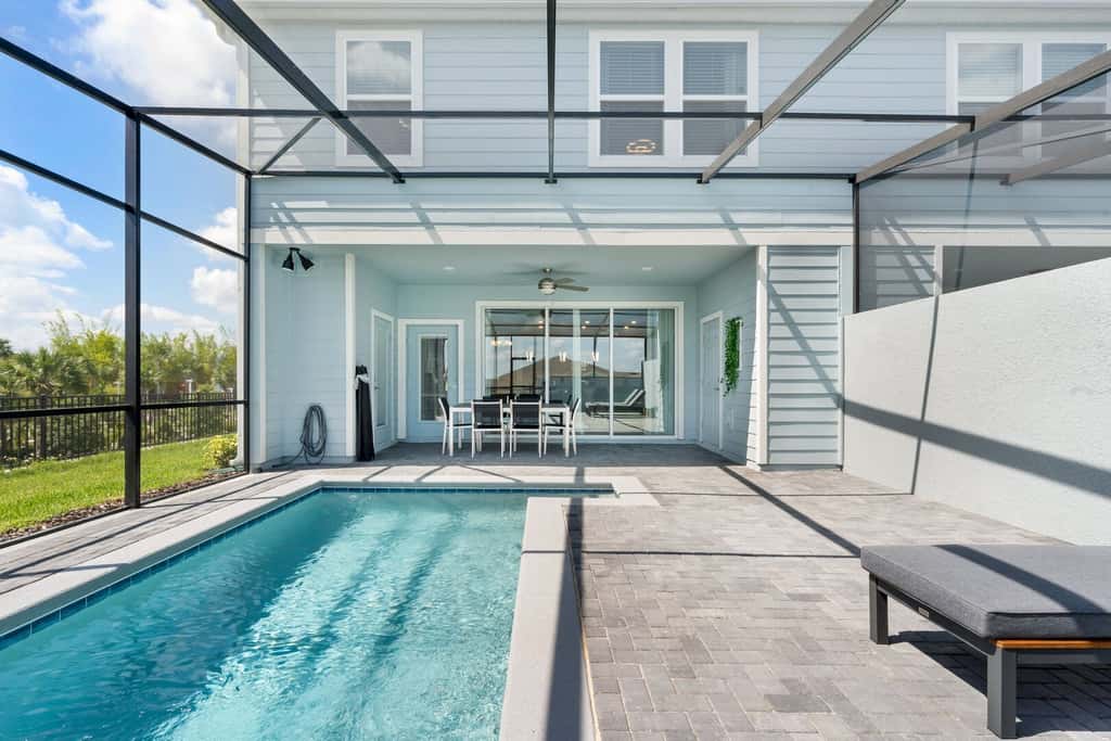 Stay in Townhome at Davenport