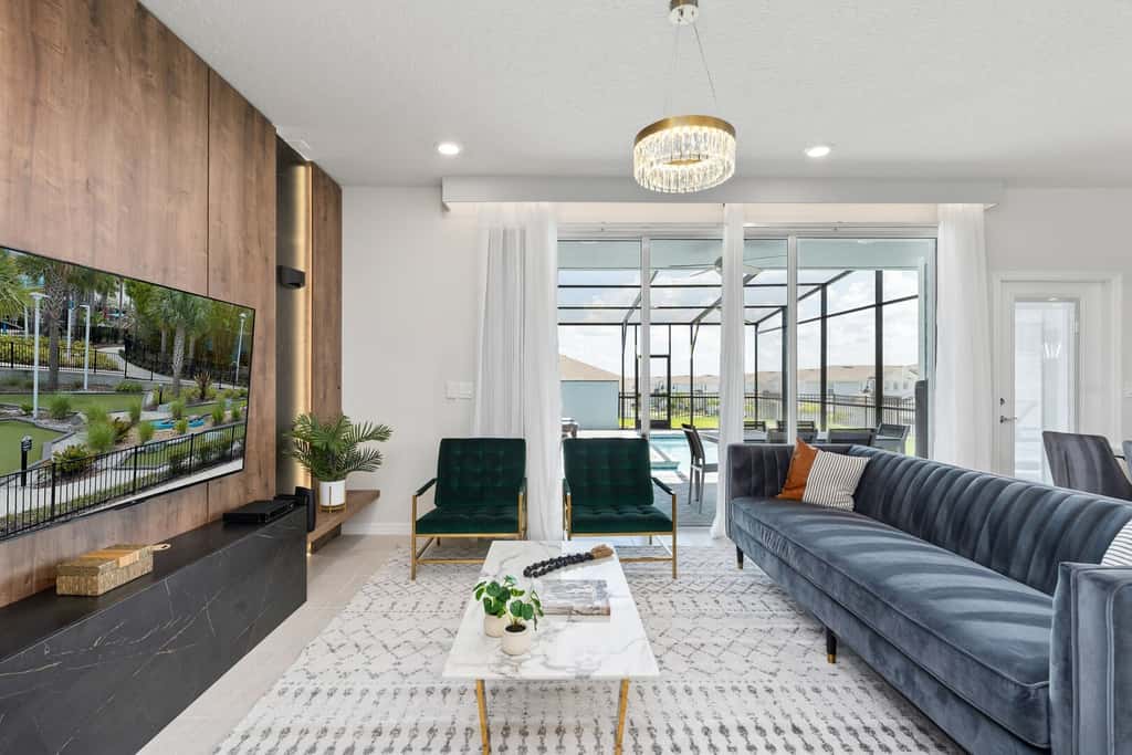 Stay in Townhome at Davenport