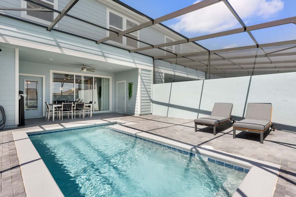 Stay in Townhome at Davenport