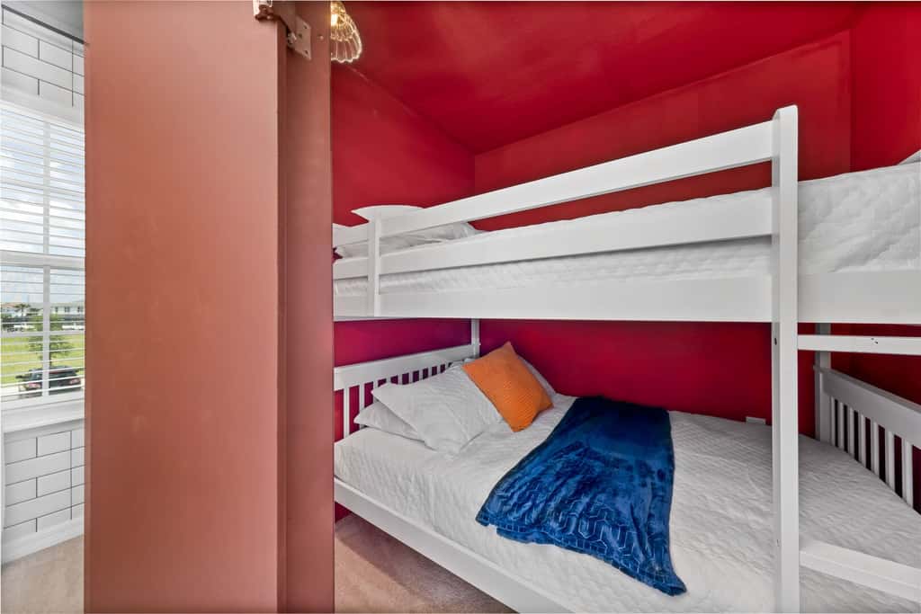 Stay in Townhome at Davenport
