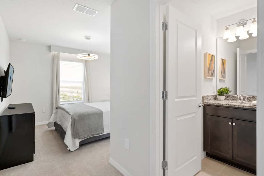 Stay in Townhome at Davenport