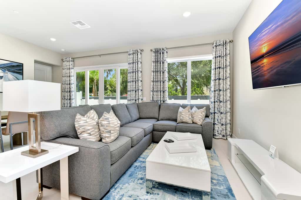 Spacious Group Stay at Reunion