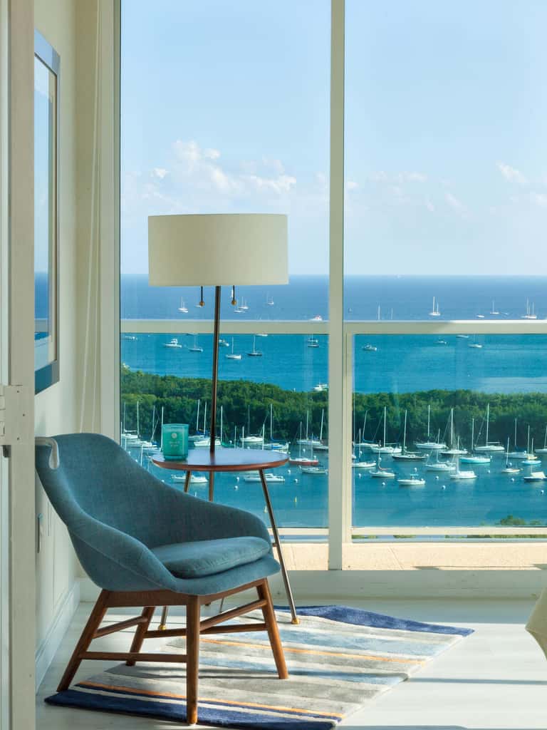 Marina View Apartment w/ Dual Balconies