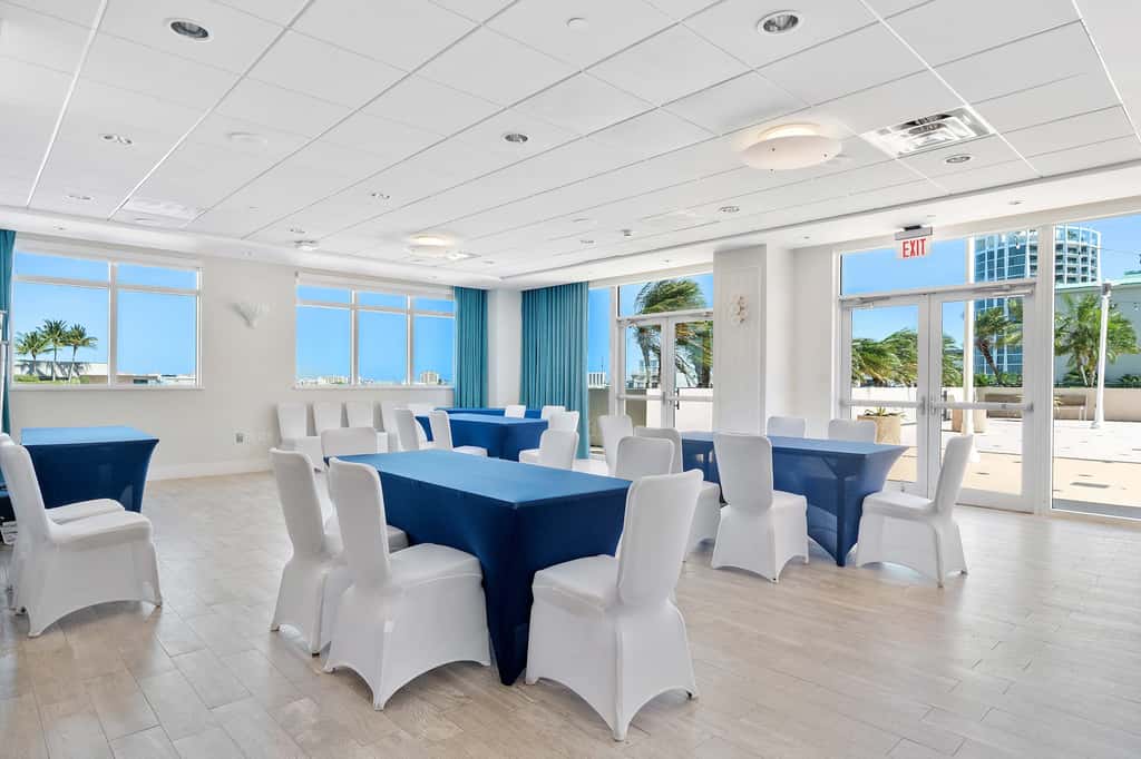 Wraparound Patio Apartment w/ Bay Views