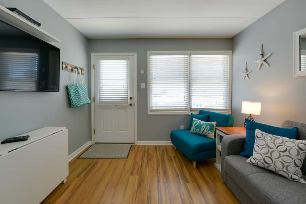 North Wildwood Condo w/ Pool, Walk to Boardwalk!