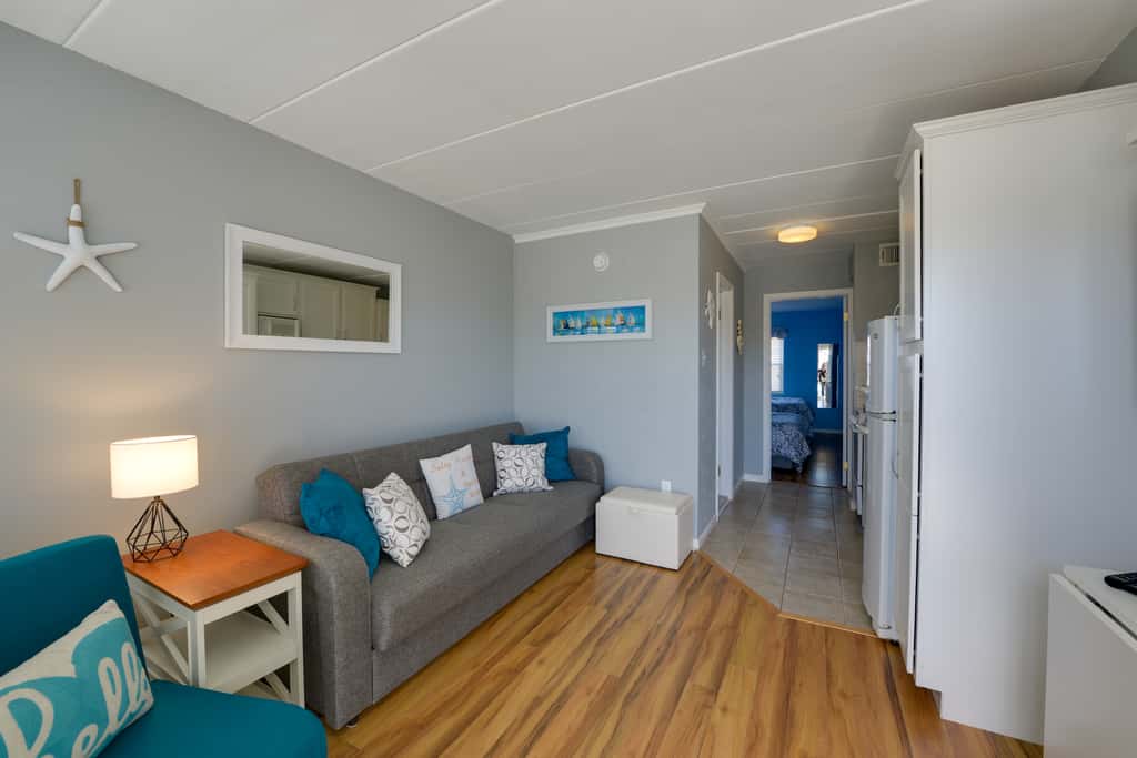North Wildwood Condo w/ Pool, Walk to Boardwalk!