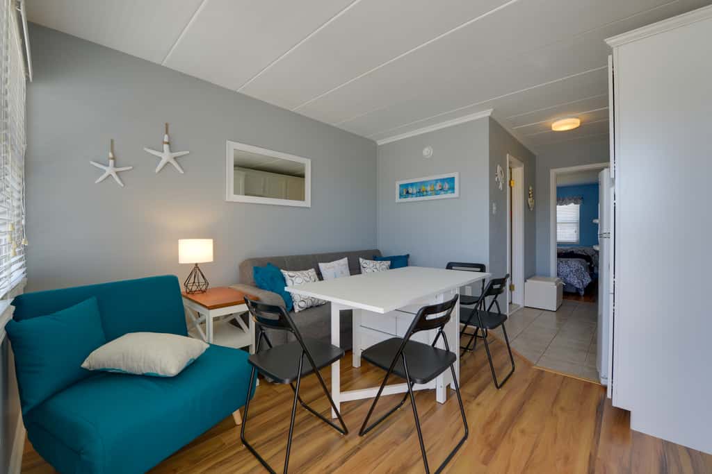 North Wildwood Condo w/ Pool, Walk to Boardwalk!